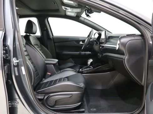Used 2023 Kia Forte GT-Line w/ GT-Line Premium Package FWD image 36