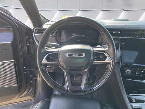 Used 2024 Jeep Grand Cherokee Overland w/ Advanced Protech Group III image 13