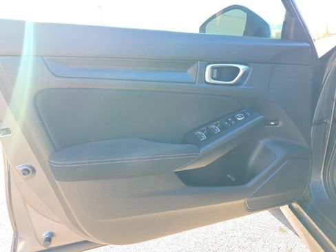 Used 2022 Honda Civic Sport image 13