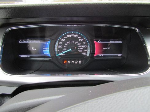 Used 2015 Ford Taurus SEL w/ Equipment Group 201A image 13