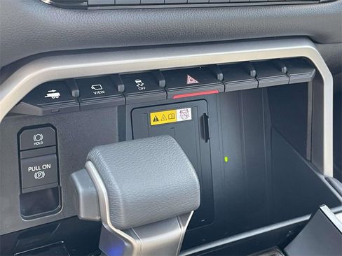 Used 2024 Toyota Sequoia Limited image 24