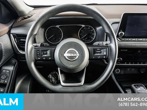 Used 2022 Nissan Rogue SV FWD image 25