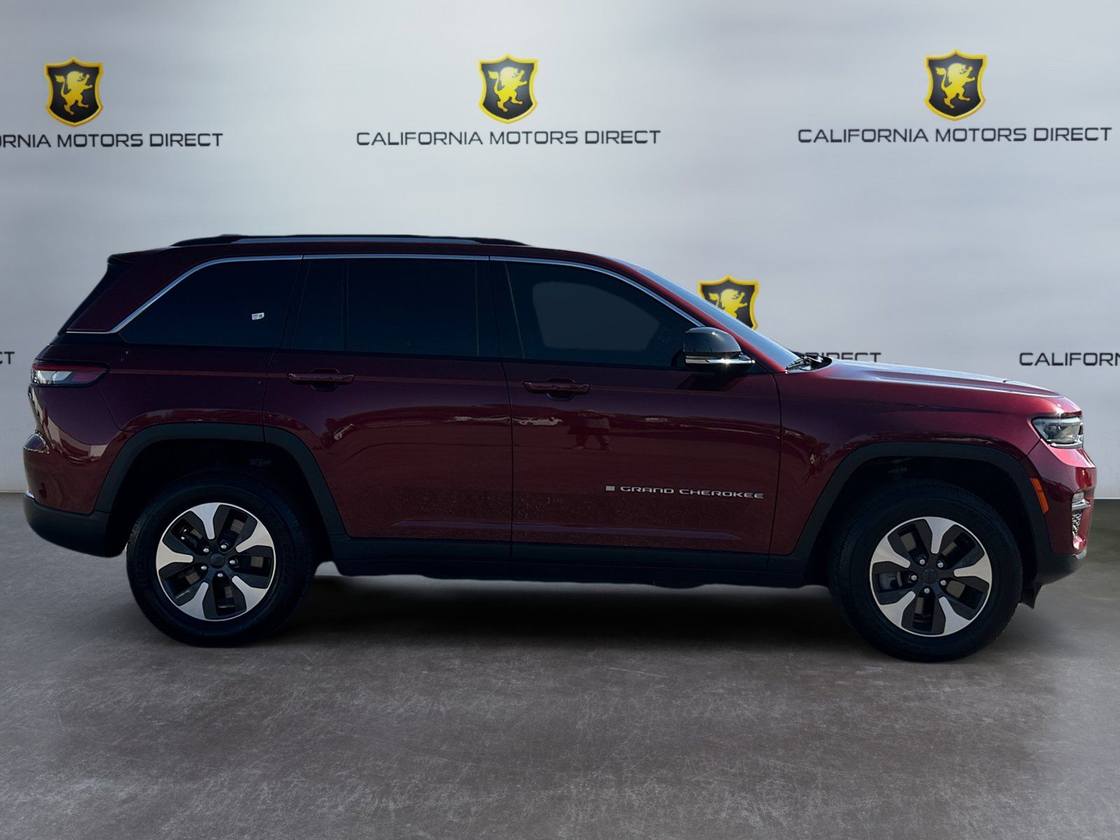 Used 2023 Jeep Grand Cherokee 4WD 4xe image 6