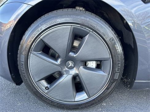 Used 2023 Tesla Model 3 Standard Range image 28