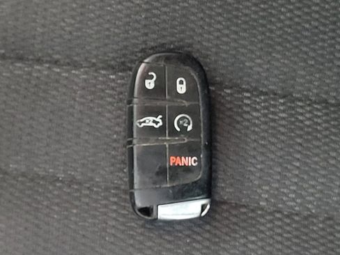 Used 2015 Chrysler 200 S w/ Navigation & Sound Group I FWD image 32