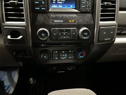 Used 2018 Ford F350 XLT AWD/4WD image 14