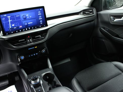 New 2026 Ford Escape SE image 19