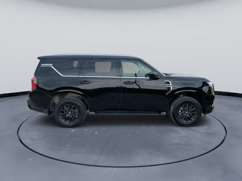 Used 2025 Nissan Armada SV AWD/4WD image 8