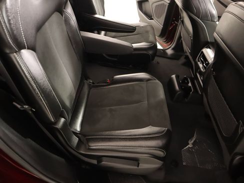 Used 2023 Jeep Grand Cherokee L Laredo image 15