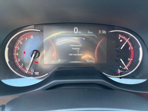 Used 2025 Toyota RAV4 LE AWD/4WD image 13
