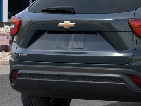 New 2026 Chevrolet Trax LS FWD image 14