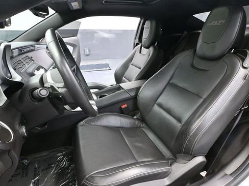 Used 2010 Chevrolet Camaro SS w/ RS Package RWD image 28