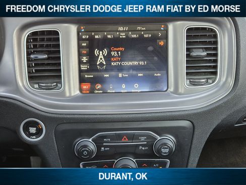 Used 2023 Dodge Charger SXT RWD image 11