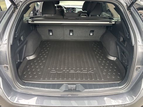 Used 2024 Subaru Outback Premium AWD/4WD image 39
