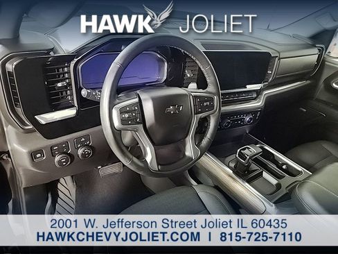 Used 2024 Chevrolet Silverado 1500 LT Trail Boss w/ Convenience Package II AWD/4WD image 12