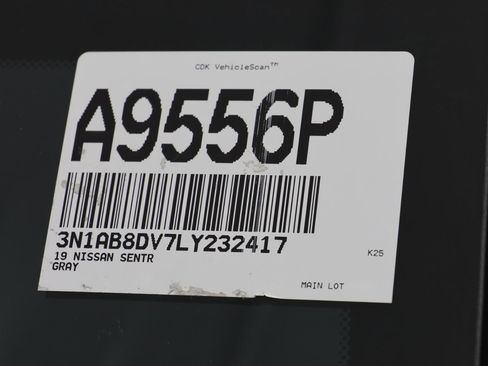 Used 2020 Nissan Sentra SR image 24