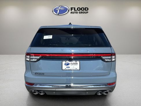 New 2026 Lincoln Aviator AWD image 6