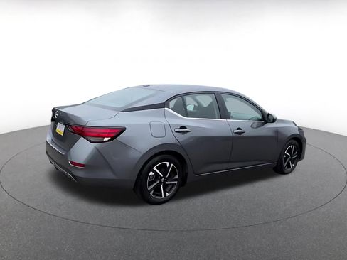 Used 2025 Nissan Sentra SV image 15