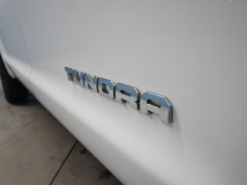 Used 2019 Toyota Tundra Limited w/ Limited Premium Package image 38