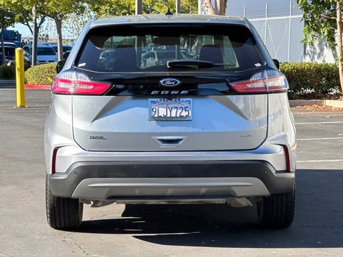 Used 2024 Ford Edge SEL image 5