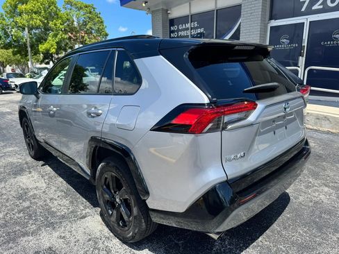 Used 2019 Toyota RAV4 XSE w/ XSE Weather Package AWD/4WD image 5