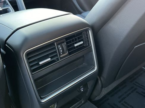 Certified 2021 Porsche Cayenne Coupe image 16