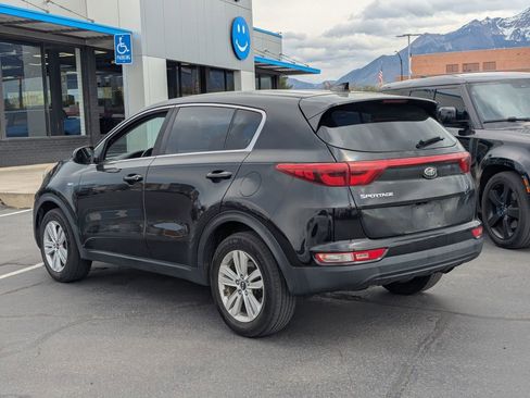 Used 2017 Kia Sportage LX image 7