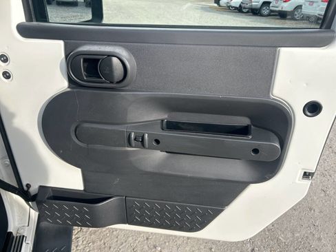 Used 2010 Jeep Wrangler Sport image 16