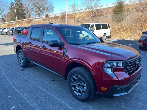 New 2026 Ford Maverick XLT image 3