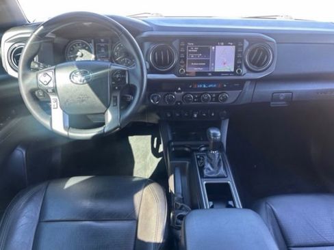 Used 2023 Toyota Tacoma TRD Off-Road w/ TRD Premium Off Road Package image 12