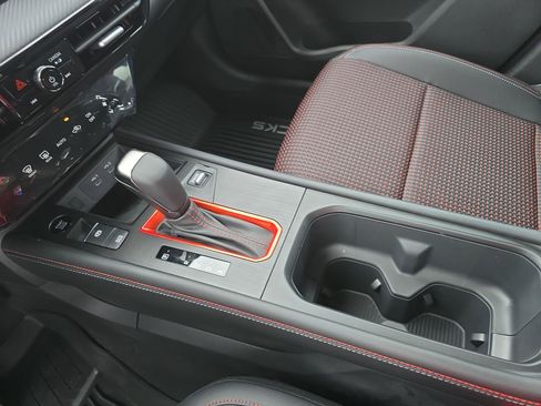 New 2026 Nissan Kicks SR FWD image 24