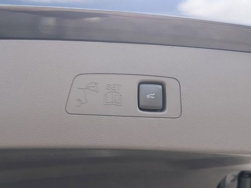 Used 2023 Lincoln Corsair FWD w/ Equipment Group 101A image 13