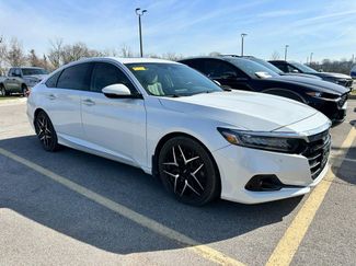 Used 2021 Honda Accord Touring video 3