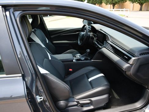 Used 2026 Toyota Camry SE FWD image 28