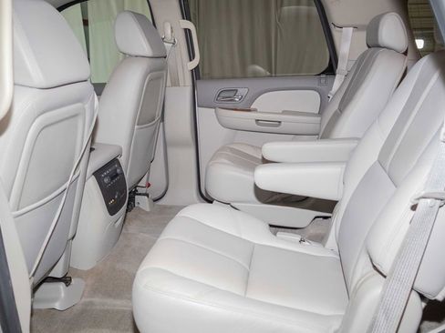 Used 2008 Chevrolet Tahoe LT w/ LT Preferred Equipment Group image 13