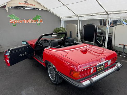Used 1987 Mercedes-Benz 560 SL image 8