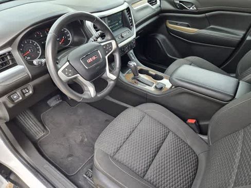 Used 2019 GMC Acadia SLE w/ Driver Alert Package I image 2