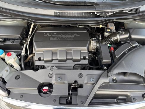 Used 2012 Honda Odyssey Touring Elite image 13