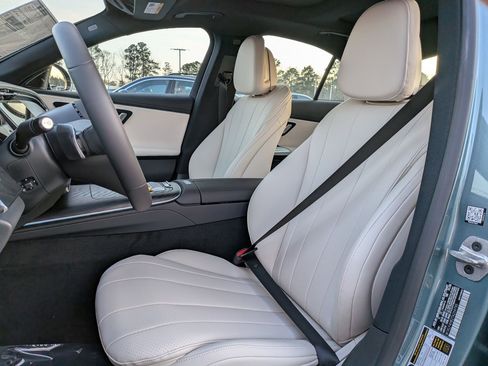 New 2026 Mercedes-Benz E 350 4MATIC Sedan image 16