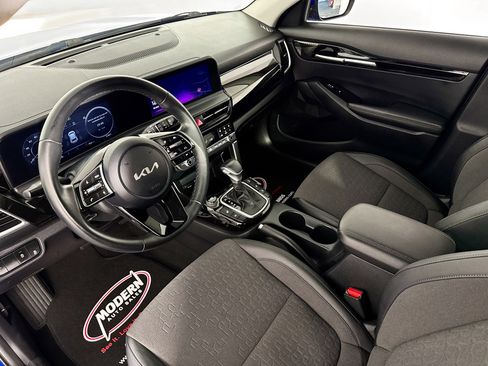 Used 2024 Kia Seltos S image 5
