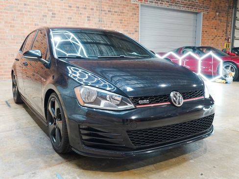 Used 2017 Volkswagen GTI S FWD image 4