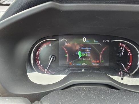 Used 2024 Toyota RAV4 XLE FWD image 12