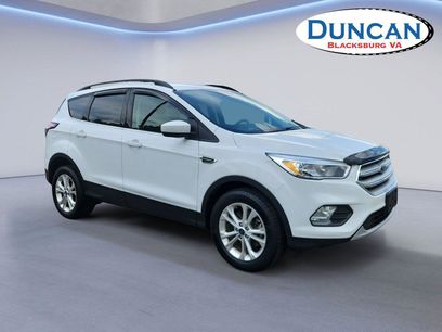 Used 2018 Ford Escape SE w/ SE Sync 3 Package