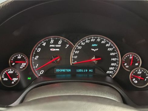 Used 2006 Chevrolet Corvette Z06 w/ Preferred Equipment Group image 29
