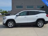 Used 2020 GMC Terrain SLE w/ Driver Convenience Package image 2
