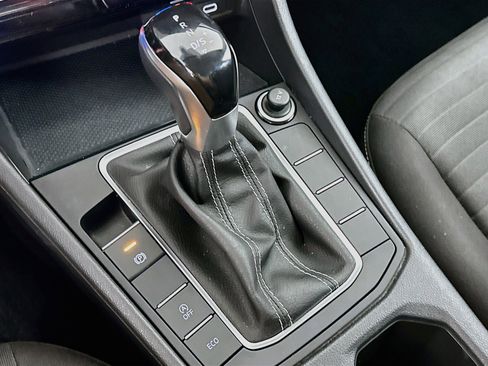 Used 2025 Volkswagen Jetta S FWD image 24