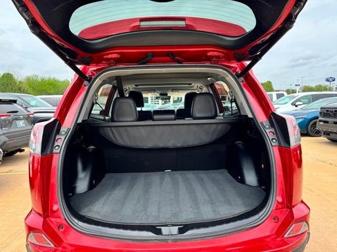 Used 2017 Toyota RAV4 Limited w/ Advanced Technology Package image 10