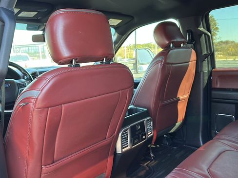 Used 2018 Ford F150 Platinum w/ Equipment Group 701A Luxury image 17