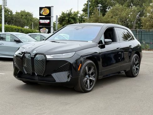 Certified 2023 BMW iX xDrive50 w/ Sport Package image 2