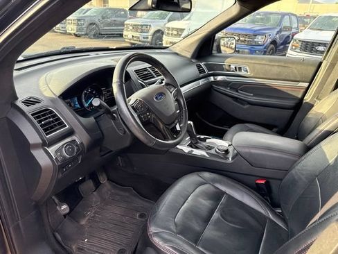Used 2018 Ford Explorer Sport w/ Equipment Group 401A AWD/4WD image 10